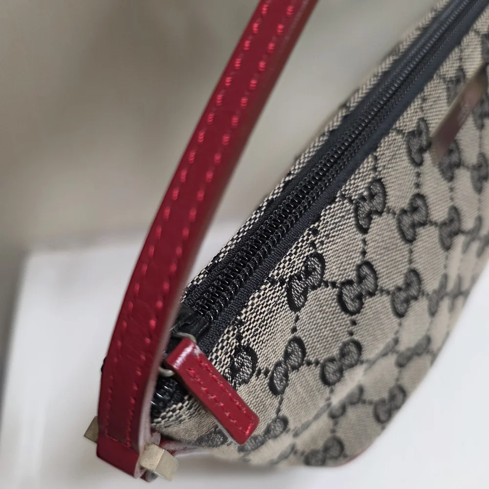 Authentic Gucci Beige and Red Women's Bag From Japan Looks Brandnew - Picture 3 of 13